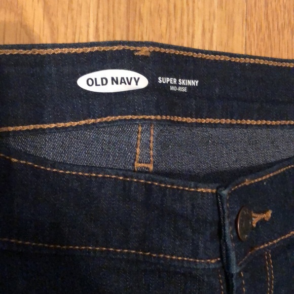 NWT Old Navy Super Skinny Mid-Rise sz18 Great Stretch very Dark Navy - Picture 3 of 10